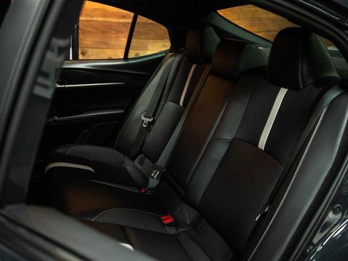 Used 2025 Toyota Camry SE image 10