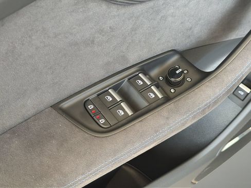 Used 2026 Audi RS Q8 performance AWD/4WD image 10