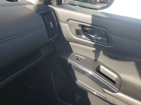 Used 2024 Nissan Pathfinder S w/ Cargo Package image 29