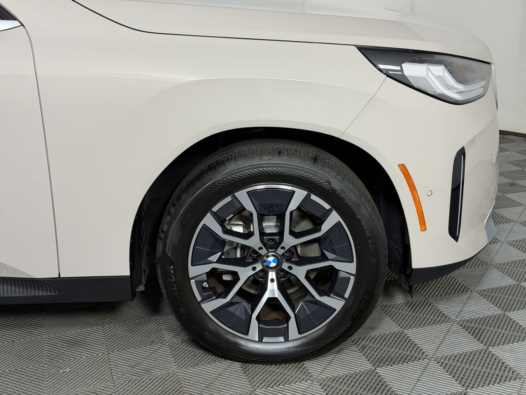 Used 2026 BMW X3 xDrive30i w/ Premium Package AWD/4WD image 13
