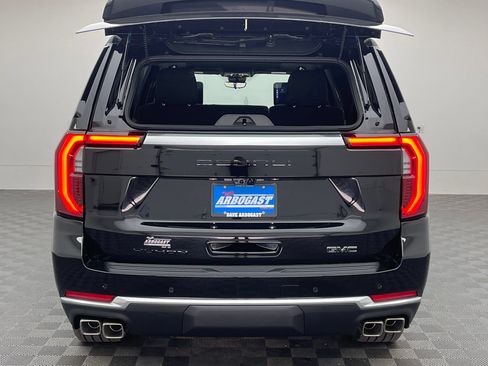 New 2026 GMC Yukon XL Denali w/ Denali Reserve Package AWD/4WD image 13