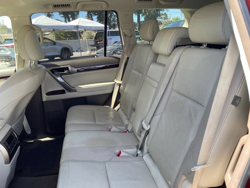 Used 2015 Lexus GX 460 w/ Premium Package AWD/4WD image 8