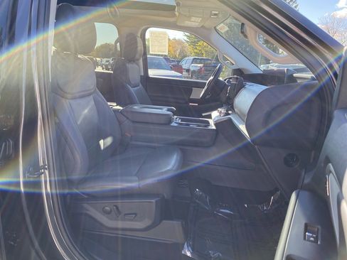 New 2025 Ford Expedition Max Active image 41