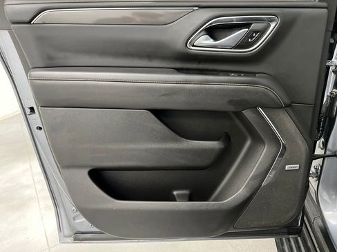 Used 2022 GMC Yukon XL AT4 AWD/4WD image 16