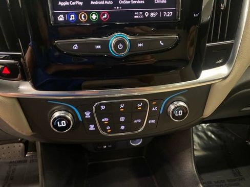 Used 2023 Chevrolet Traverse LS FWD image 21