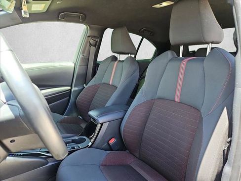 Used 2025 Toyota Corolla SE FWD image 15