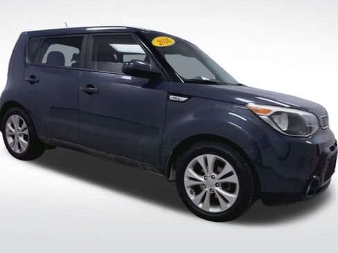 Used 2016 Kia Soul + image 2