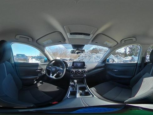 Used 2025 Nissan Sentra SV FWD image 33
