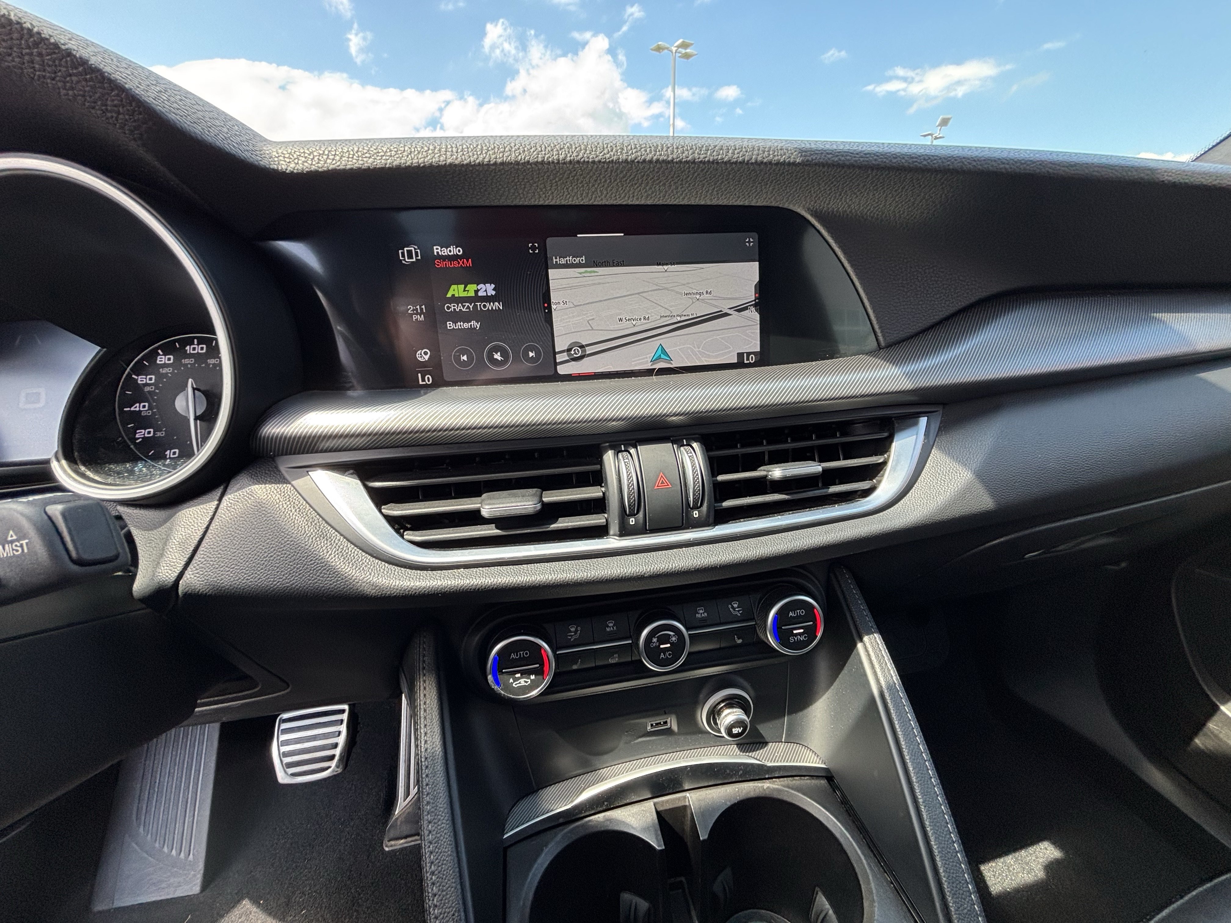 Used 2023 Alfa Romeo Stelvio Veloce AWD/4WD image 20