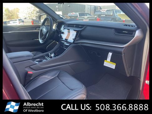 New 2026 Jeep Grand Cherokee L Limited AWD/4WD image 16