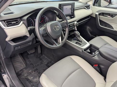 Used 2020 Toyota RAV4 XLE Premium w/ All Weather Liner Package FWD image 16