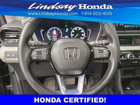 Certified 2025 Honda Pilot Touring image 16