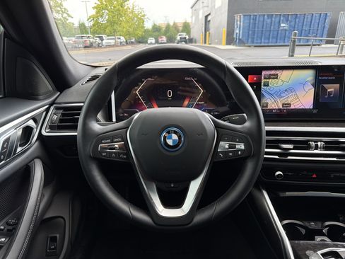 Used 2023 BMW i4 eDrive35 w/ Premium Package RWD image 17