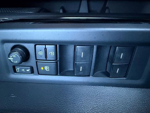 Used 2026 Toyota Tundra Limited w/ TRD Off-Road Package image 18