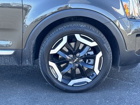 Used 2024 Kia Telluride S w/ S Sunroof Package image 18