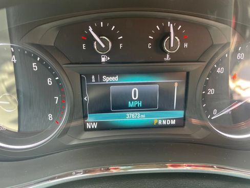 Used 2018 Buick Encore Preferred w/ Experience Buick Package FWD image 11