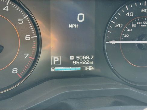 Used 2019 Subaru Crosstrek 2.0i Premium AWD/4WD image 8