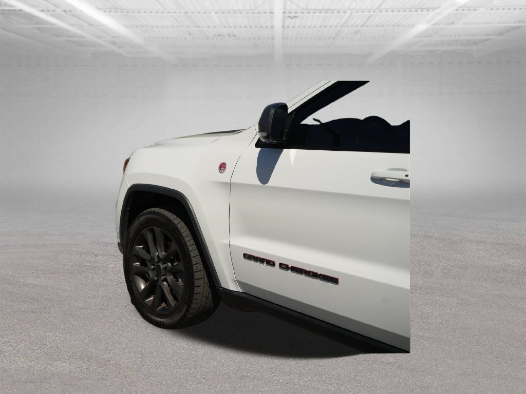 Used 2021 Jeep Grand Cherokee Trailhawk w/ Trailhawk Luxury Group AWD/4WD image 45