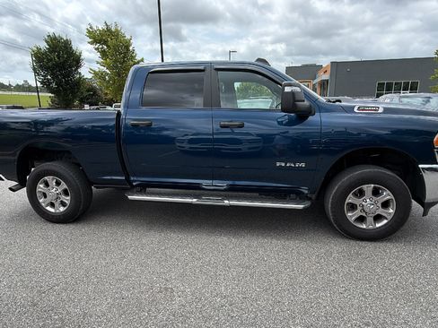 Used 2024 RAM 2500 Big Horn w/ Level 2 Equipment Group AWD/4WD image 7
