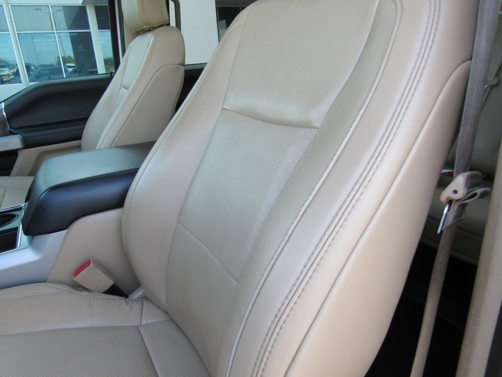 Used 2019 Ford F350 Lariat w/ Lariat Ultimate Package AWD/4WD image 17