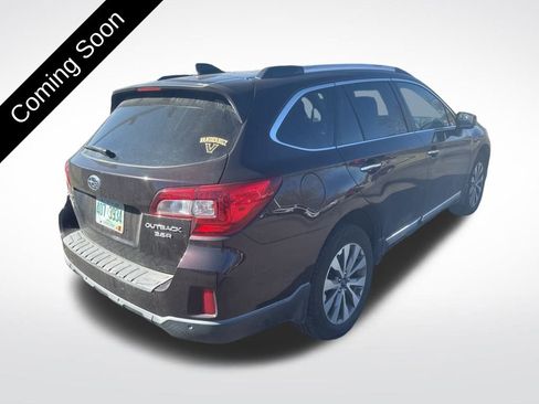 Used 2017 Subaru Outback 3.6R Touring image 37