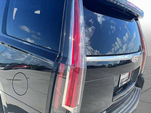 Used 2015 Cadillac Escalade Premium AWD/4WD image 27