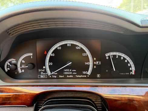 Used 2011 Mercedes-Benz S 550 4MATIC image 19