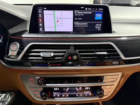 Used 2022 BMW 740i xDrive w/ M Sport Package AWD/4WD image 52