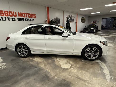 Used 2018 Mercedes-Benz C 300 Sedan image 2