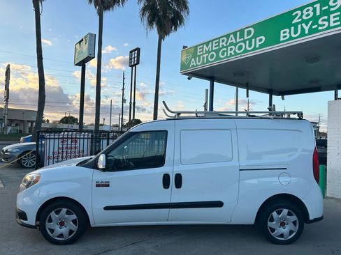 Used 2020 RAM ProMaster City Tradesman SLT image 3