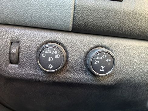 Used 2016 Chevrolet Colorado Z71 image 11