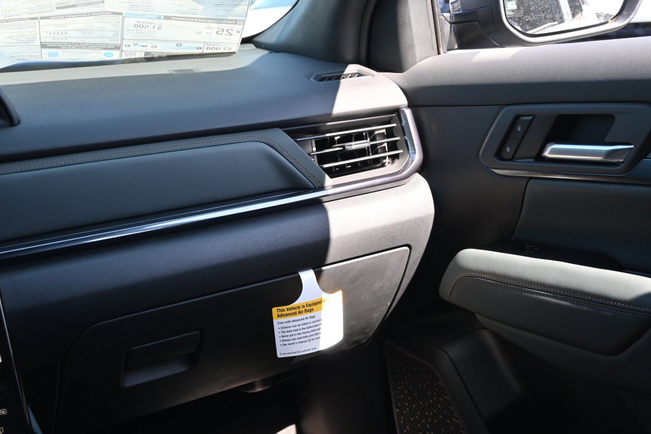 New 2026 GMC Terrain AT4 w/ Convenience Package III AWD/4WD image 15