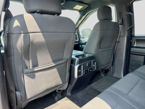 Used 2017 Ford F150 XLT w/ Equipment Group 302A Luxury AWD/4WD image 17