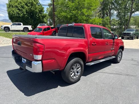 Used 2017 Toyota Tacoma SR5 w/ Tow Package AWD/4WD image 3