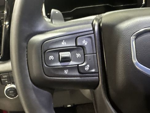 Used 2025 GMC Sierra 1500 AT4 w/ AT4 Premium Package AWD/4WD image 5