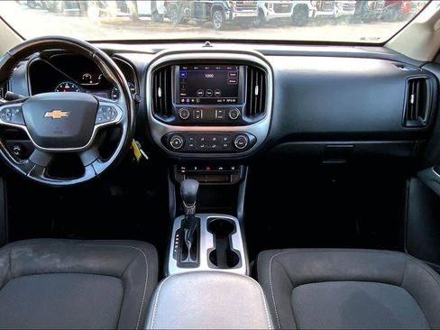 Used 2022 Chevrolet Colorado LT w/ Fleet Safety Package image 15