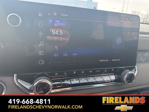 Used 2024 Chevrolet Colorado ZR2 w/ ZR2 Convenience Package III image 21