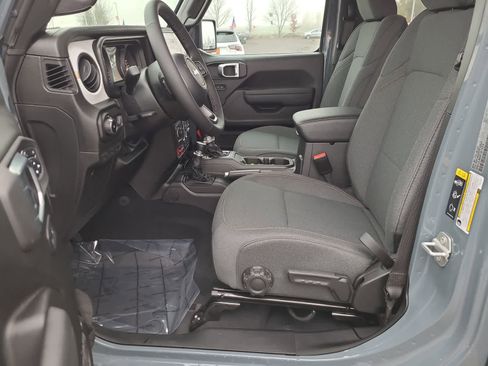 New 2026 Jeep Wrangler Unlimited Sport image 19