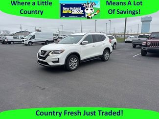 Used 2017 Nissan Rogue SV video 1