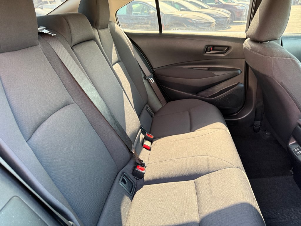 Used 2026 Toyota Corolla LE w/ LE Premium Package FWD image 22