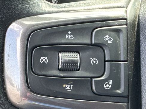 Used 2022 Chevrolet Tahoe RST w/ Luxury Package AWD/4WD image 25