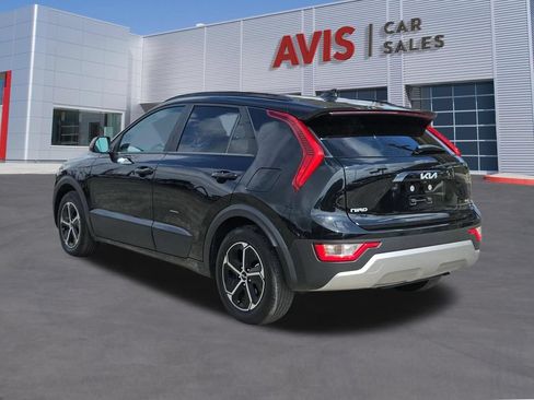 Used 2025 Kia Niro LX FWD image 3
