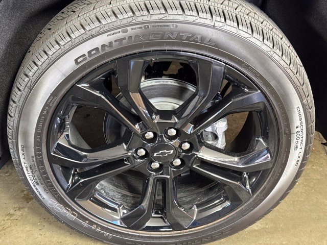 New 2027 Chevrolet Traverse RS w/ LPO, Floor Liner Package AWD/4WD image 7