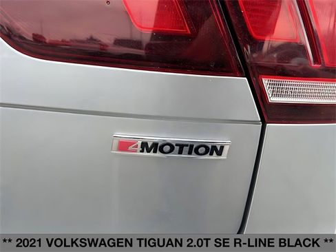 Used 2021 Volkswagen Tiguan SE R-Line w/ 3rd Row Seat Package image 14