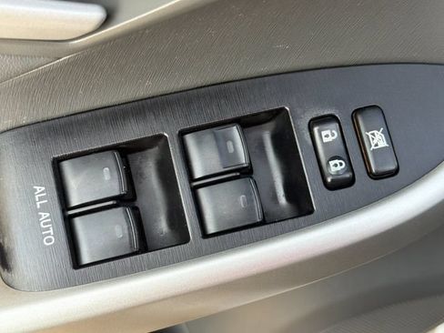 Used 2010 Toyota Prius Five FWD image 13
