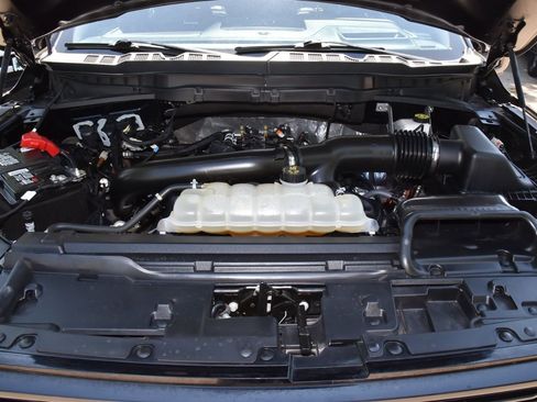 Used 2024 Ford F150 Platinum w/ Equipment Group 702A High AWD/4WD image 43