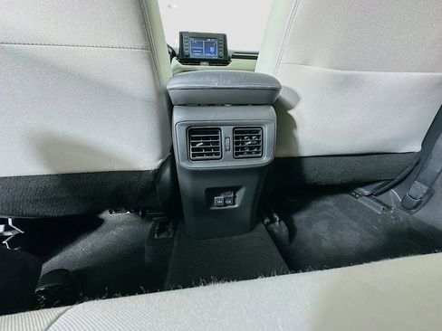Used 2022 Toyota RAV4 XLE image 25