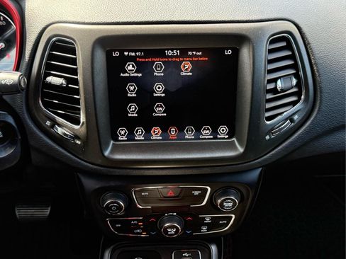 Used 2019 Jeep Compass Trailhawk AWD/4WD image 20
