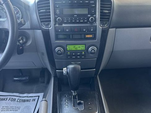 Used 2007 Kia Sorento EX w/ Luxury Pkg RWD image 13