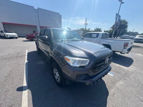 Used 2017 Toyota Tacoma SR RWD image 15